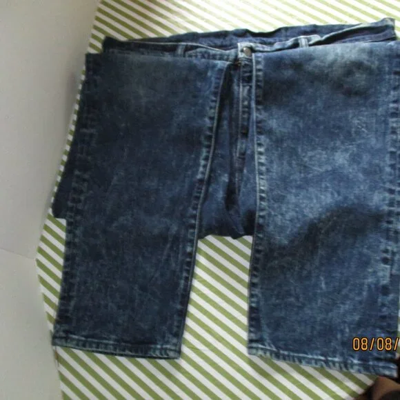 Levi 502 Jeans - Picture 11 of 15